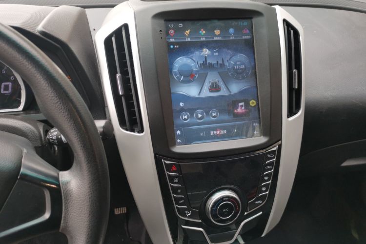 纳智捷 优6 SUV 2016款 1.8T 风尚超值型局部细节16