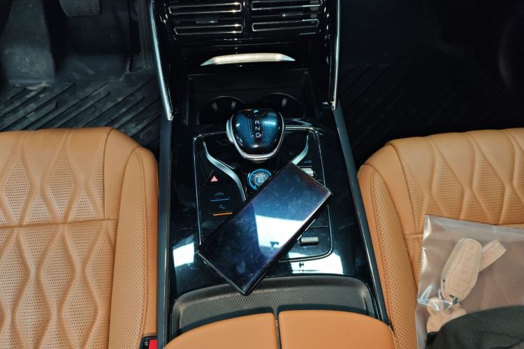 比亚迪 唐新能源 2023款 DM-i 冠军版 112KM 尊荣型局部细节18