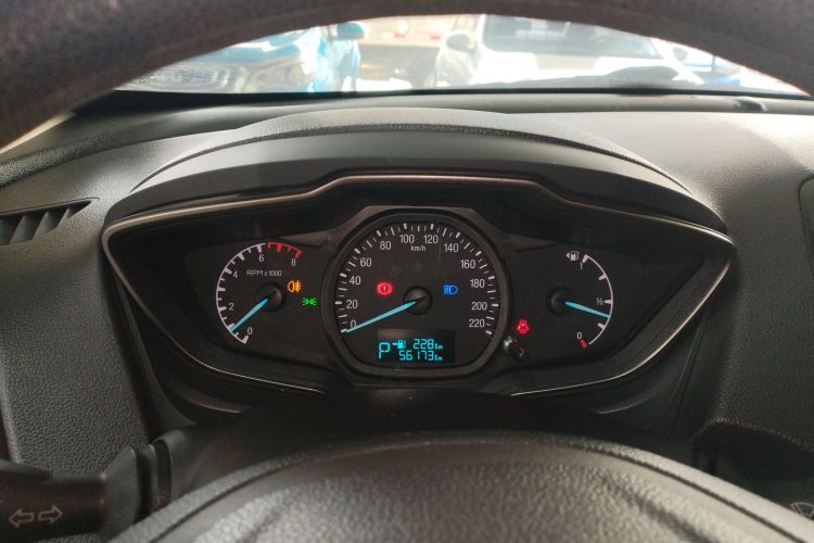 福特 福睿斯 2017款 改款 1.5L 自动舒适型中控内饰14