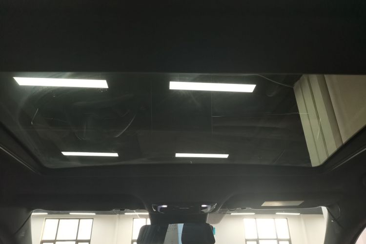 丰田 亚洲龙 2024款 双擎 2.5L XLE尊贵版中控内饰22