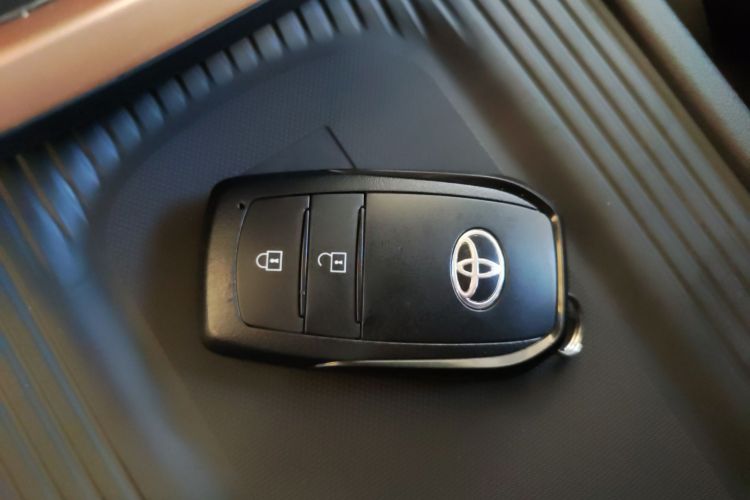 丰田bZ3 2024款 517km 精英PRO中控内饰11