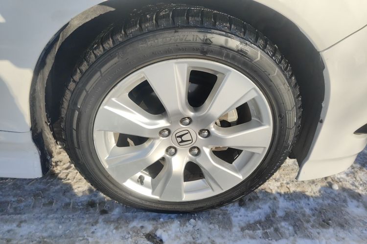 本田 杰德 2013款 1.8L 自动舒适版 5座车身外观10