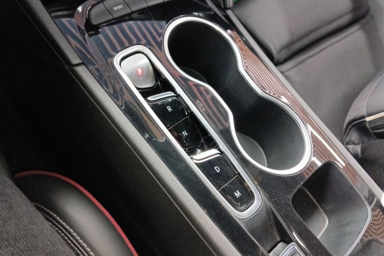 别克 君威 2021款 GS 28T 精英型局部细节18