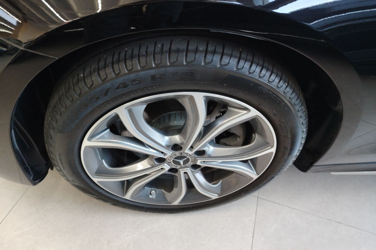 奔驰E级 2023款 改款 E 300 L 运动豪华型车身外观6007