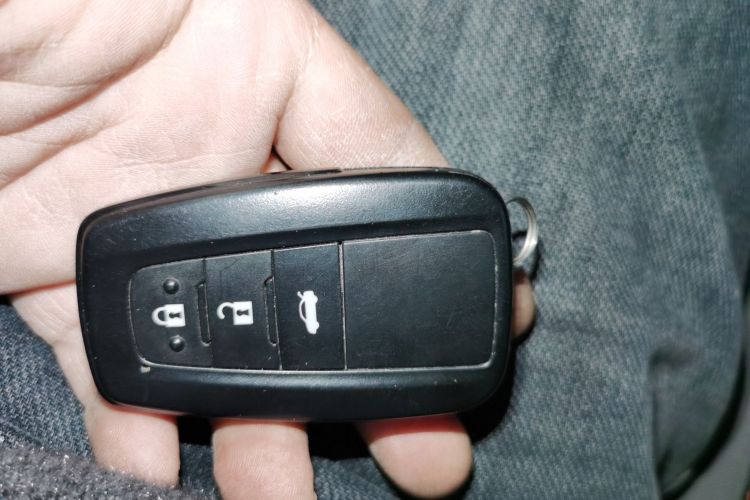 丰田 卡罗拉 2023款 1.2T 先锋版中控内饰11