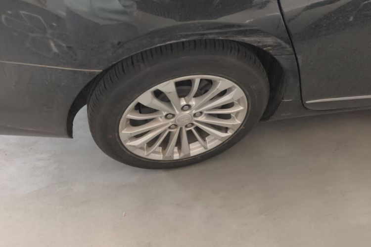 凯迪拉克CT6 2017款 28T 豪华型车身外观6008