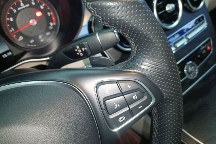 奔驰C级 2018款 C 200 L 运动版局部细节18