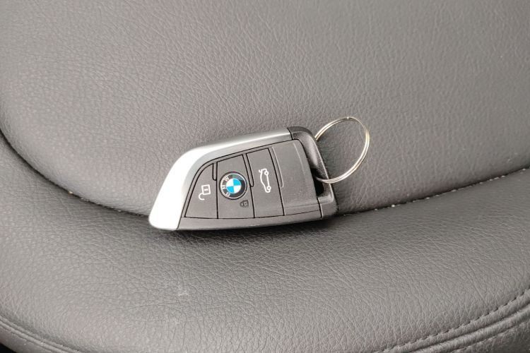 宝马X1 2018款 sDrive20Li 领先型中控内饰11