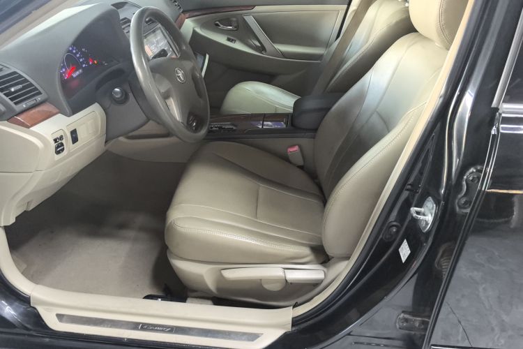 丰田 凯美瑞 2013款 200E 经典精英版中控内饰19