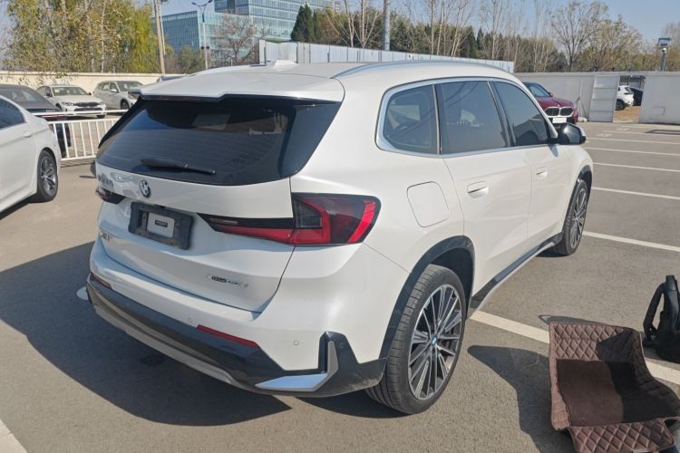 宝马X1 2023款 xDrive25Li X设计套装车身外观7