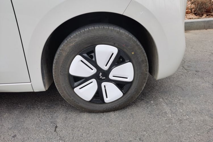 五菱汽车 宏光MINIEV 2025款 四门版 进阶款车身外观10