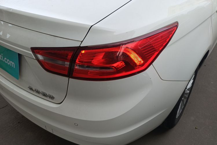 福特 福睿斯 2015款 1.5L 自动舒适型车身外观6006