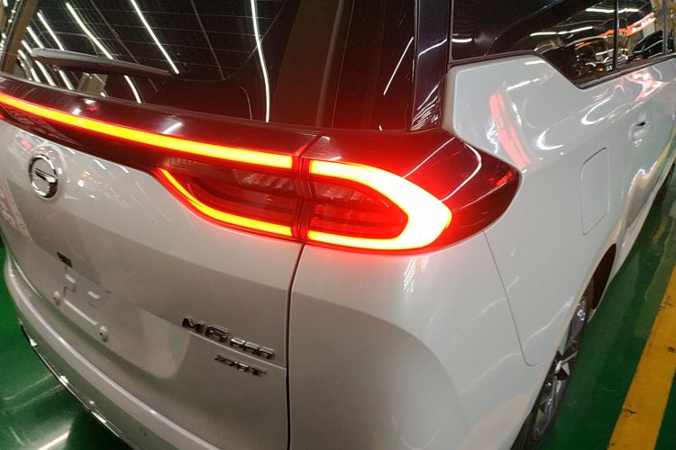 广汽传祺 传祺M6 2023款 PRO 270T DCT尊享版车身外观9