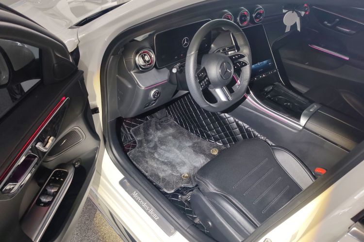 奔驰C级 2022款 改款 C 260 L 运动版中控内饰7003