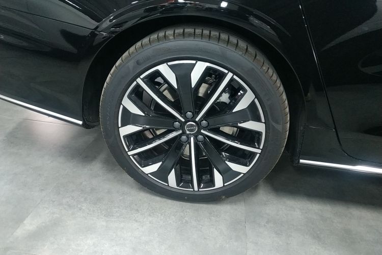 沃尔沃S90新能源 2026款 插电式混动 四驱长续航智逸豪华版车身外观6008