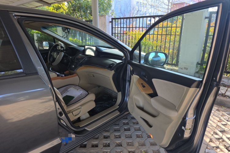 本田 奥德赛 2011款 劲秀 2.4L 舒适版局部细节9005