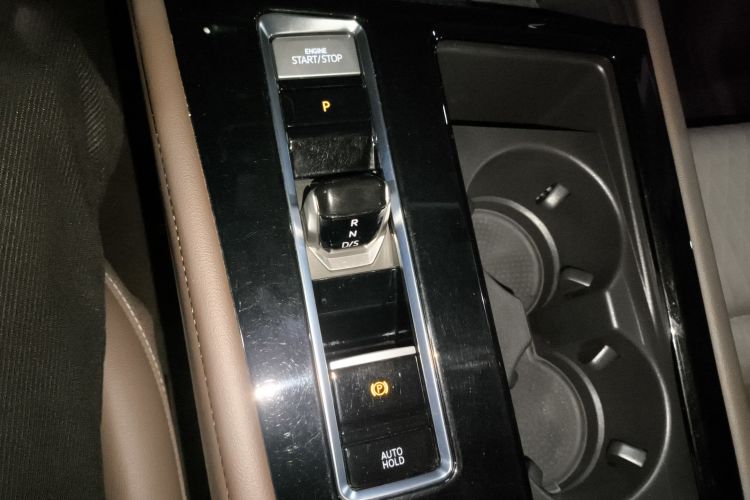 大众 威然 2023款 改款 330TSI 商务版中控内饰18