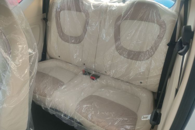 五菱汽车 宏光MINIEV 2024款 第三代 215km 青春版中控内饰21