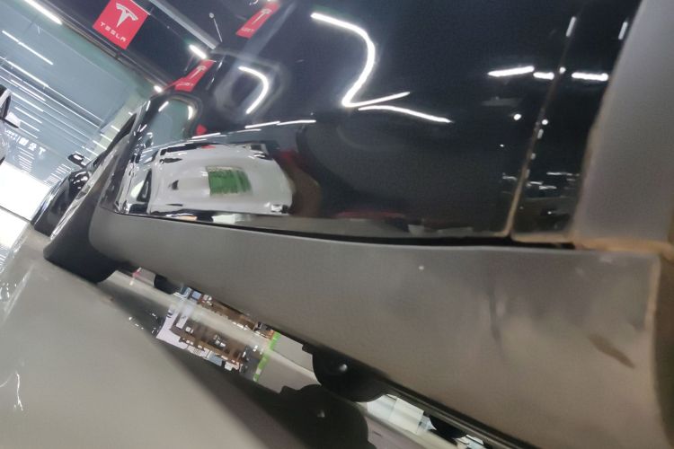 特斯拉 Model Y 2022款 改款 后轮驱动版局部细节9001