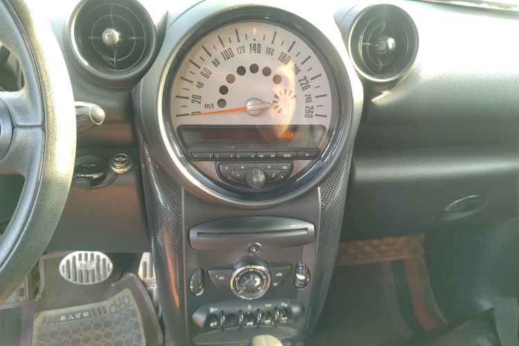MINI Countryman 2014款 1.6L COOPER Fun局部细节16