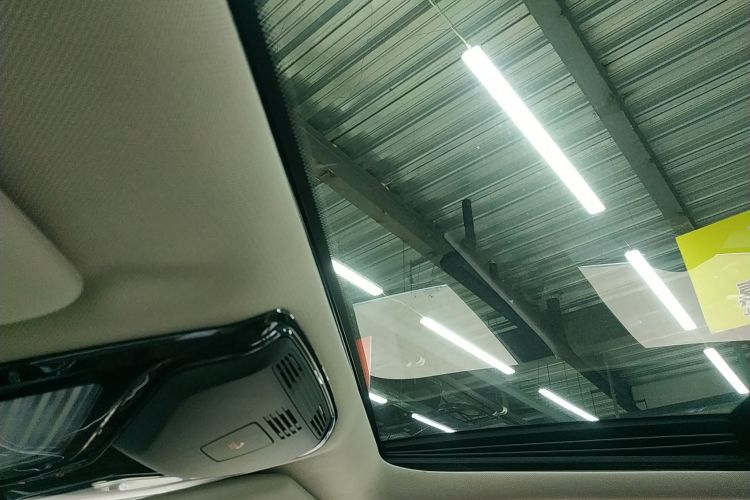 宝马3系 2023款 320Li M运动套装中控内饰22