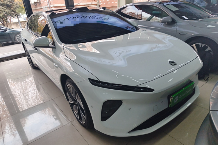 蔚来ET7 2022款 100kWh 首发版车身外观3