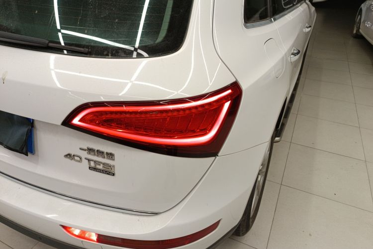 奥迪Q5 2016款 40 TFSI 进取型车身外观9