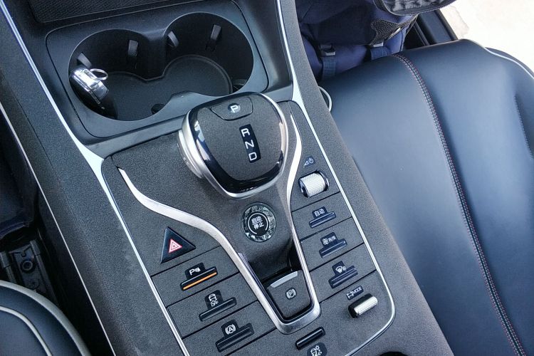 比亚迪 秦PLUS 2021款 DM-i 55KM 旗舰型中控内饰18