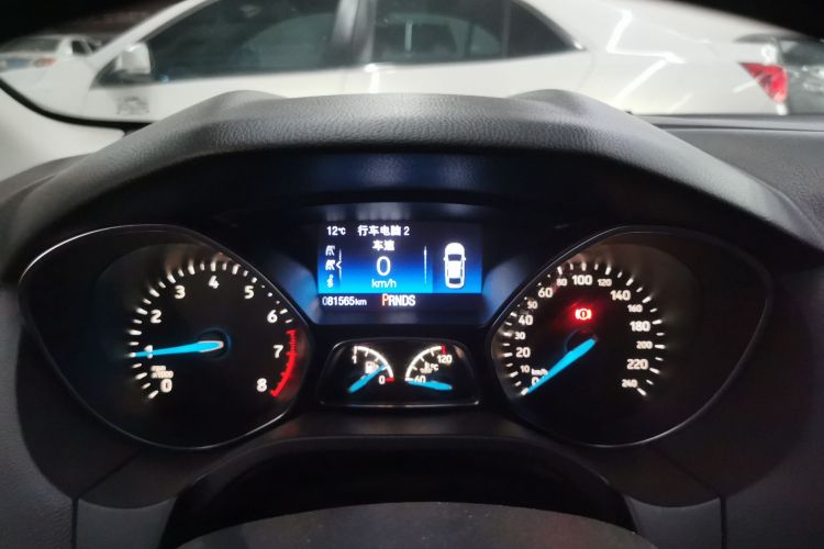 福特 福克斯 2018款 两厢经典 EcoBoost 180 自动精英型中控内饰14