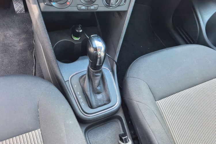 大众 Polo 2016款 1.4L 自动风尚型中控内饰18