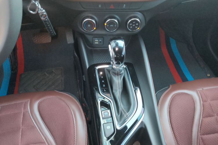 别克 威朗 2022款 Pro 533T 乐享版中控内饰18