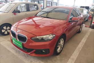 宝马1系 2018款 改款 118i 时尚型