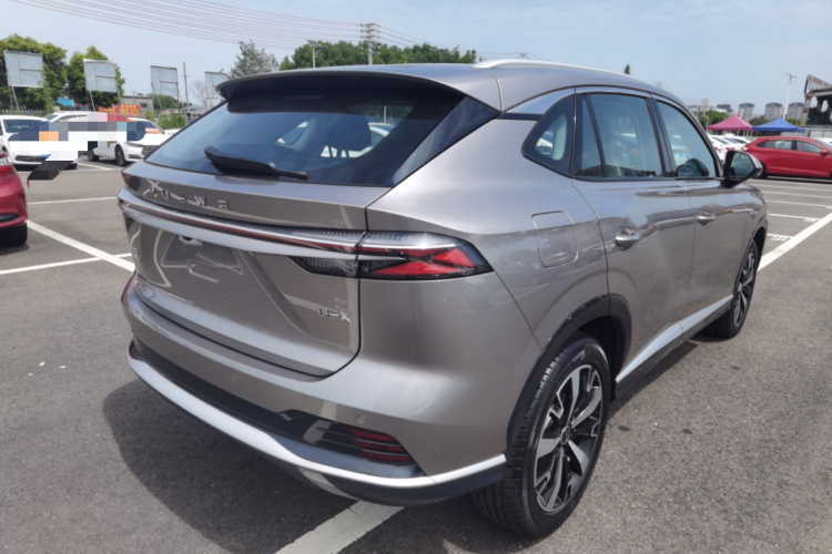 荣威D5X DMH 2024款 135旗舰版车身外观7