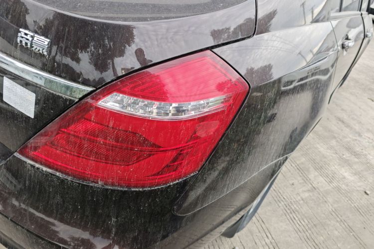 吉利汽车 帝豪 2017款 三厢百万款 1.5L CVT豪华型车身外观6003