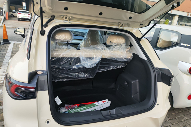 五菱汽车 缤果S 2025款 430km 尊享款机舱底盘23