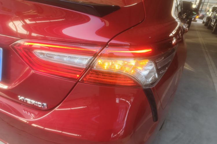 丰田 凯美瑞 2019款 双擎 2.5HS 锋尚版 国VI车身外观6006