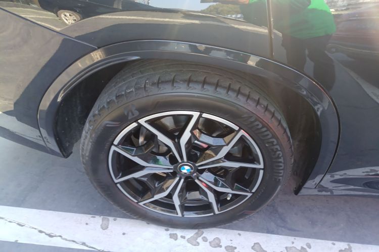 宝马X3 2022款 改款 xDrive25i M运动套装车身外观6008