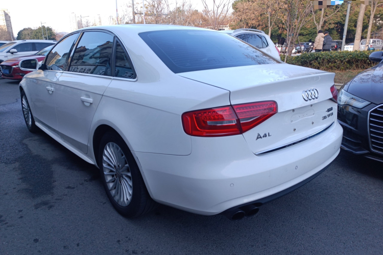 奥迪A4L 2015款 35 TFSI 自动舒适型车身外观4
