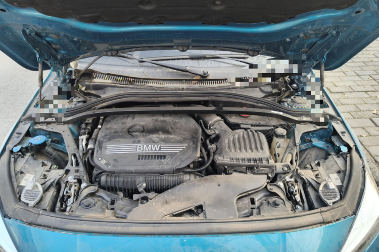 宝马2系(进口) 2021款 225i 四门轿跑车 M运动曜夜套装局部细节24