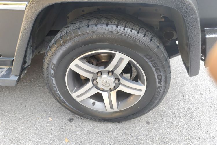 北京BJ80 2017款 2.3T 自动建军90周年纪念版车身外观10