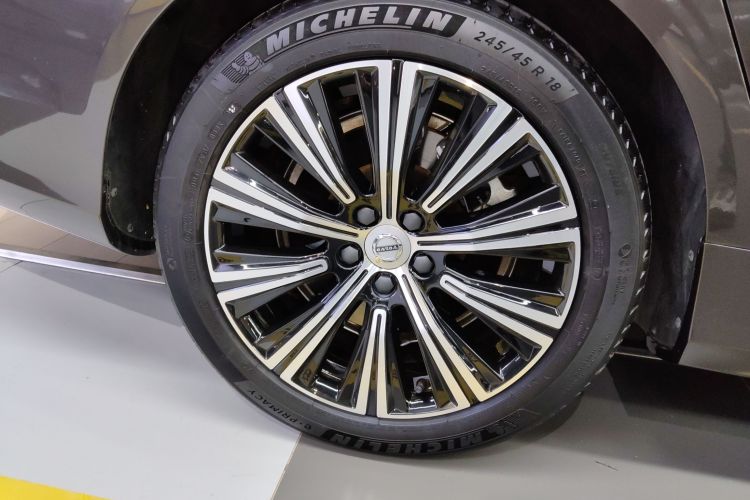 沃尔沃S90 2022款 B5 智逸豪华版车身外观6008