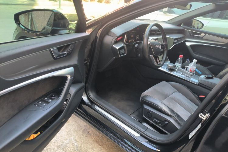 奥迪A6L 2019款 45 TFSI 臻选动感型中控内饰7003