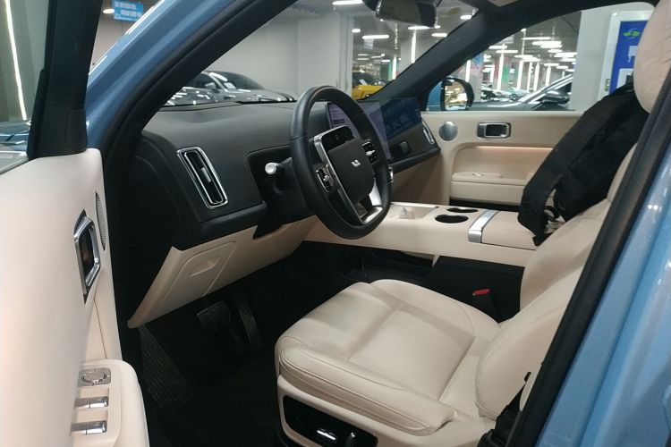 理想汽车 理想L7 2024款 Ultra中控内饰20