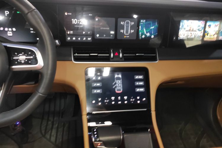 理想汽车 理想ONE 2021款 增程6座版局部细节16