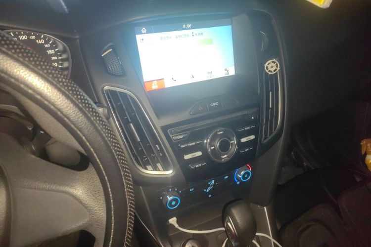 福特 福克斯 2018款 两厢经典 1.6L 自动舒适型智行版中控内饰16