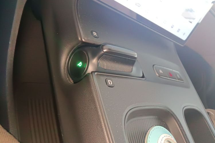 蔚来ET5 2022款 75kWh中控内饰18