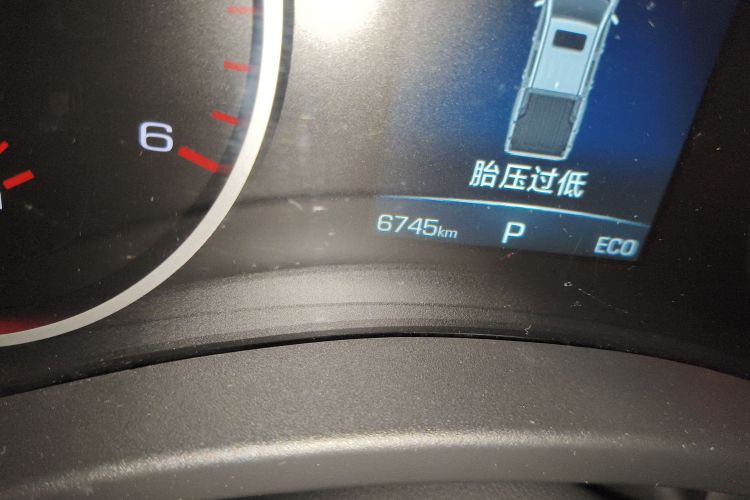 长城 炮 2023款 2.0T商用版自动柴油两驱精英型标箱GW4D20M中控内饰15