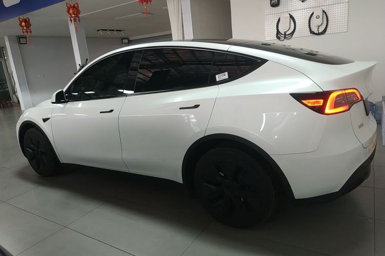 特斯拉 Model Y 2024款 长续航全轮驱动版车身外观6003