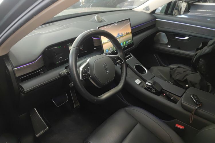 鸿蒙智行 问界M5 2022款 增程后驱标准版中控内饰7003