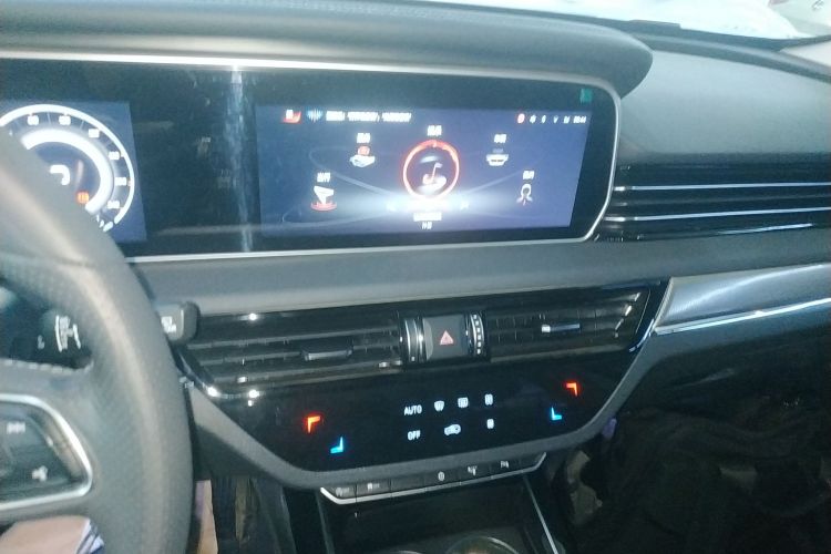 红旗HS5 2022款 改款 2.0T 智联旗享版中控内饰16